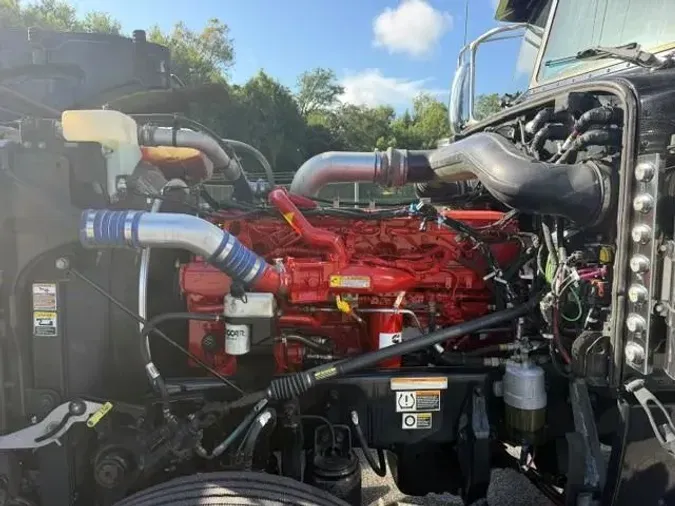 2023 Peterbilt 389b00cd8f5fb078ca19820c1fe27a0f84f