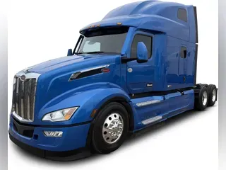 2023 Peterbilt 579