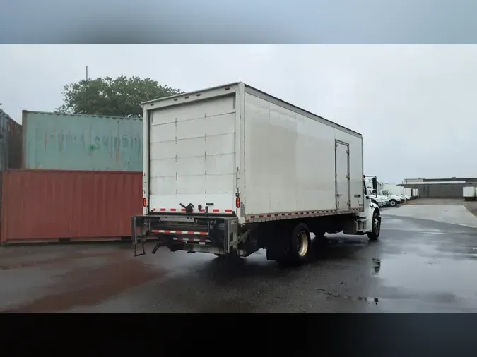 2019 FREIGHTLINER/MERCEDES M2 106