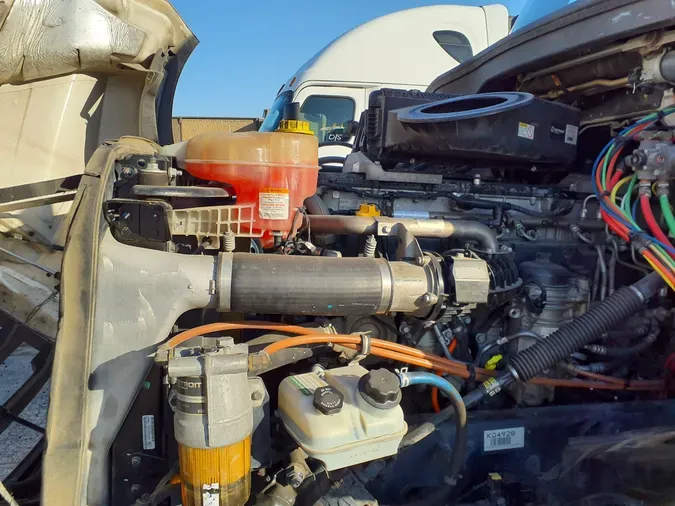 2019 FREIGHTLINER/MERCEDES CASCADIA