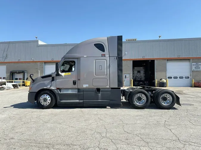 2023 Freightliner Cascadia