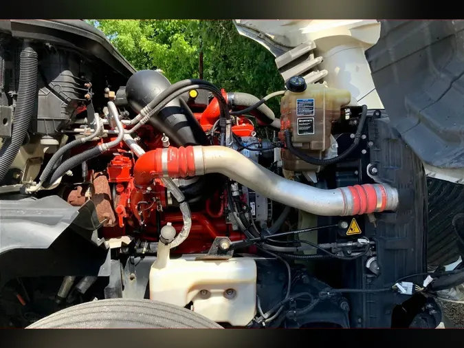 2021 INT LT625 6x4