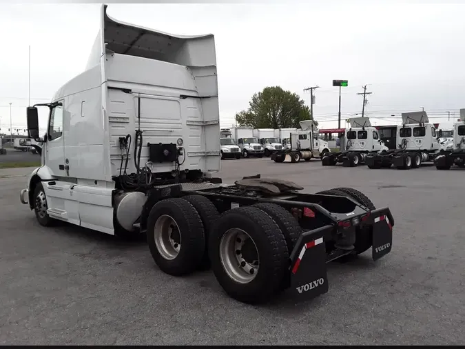 2020 VOLVO VNR64T-640b016880d1b8f599349ef245635b9d3c4