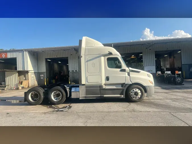 2020 Freightliner Cascadia 126b0188122a9266ad87c8b3b3d2f03bed2