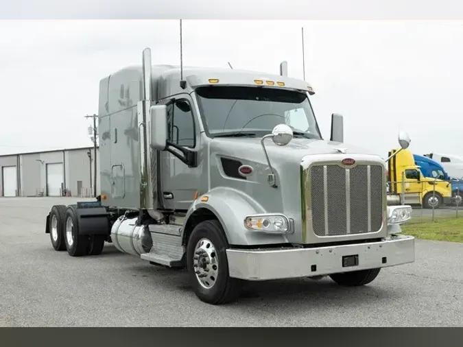 2021 PETERBILT 567