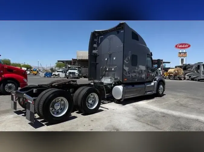 2022 Peterbilt 579