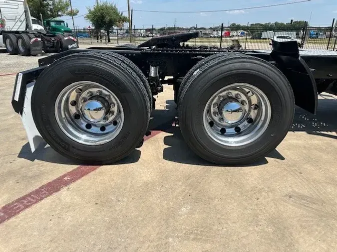 2019 MACK AN64T