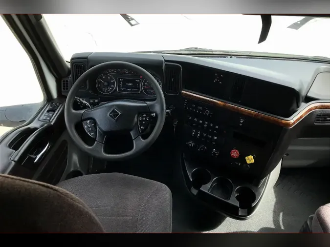 2022 INT LT625 6x4