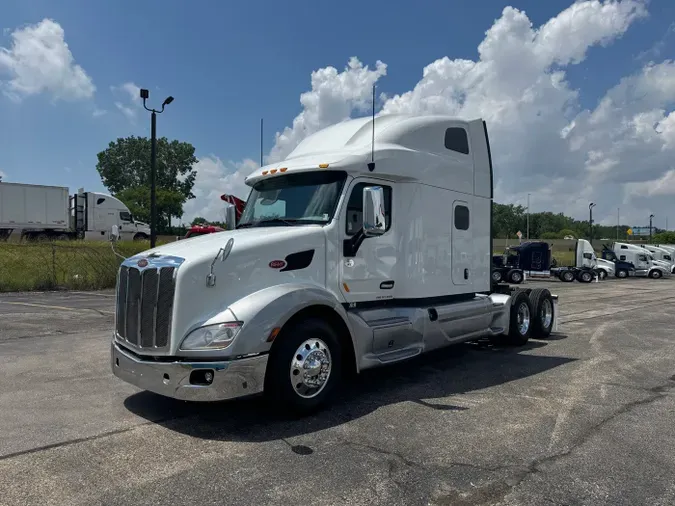 2021 Peterbilt 579