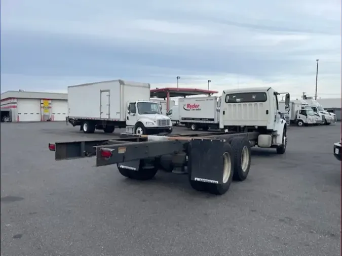 2017 FREIGHTLINER/MERCEDES M2 106b0266e6403f518a51782a1ae49cf41bd