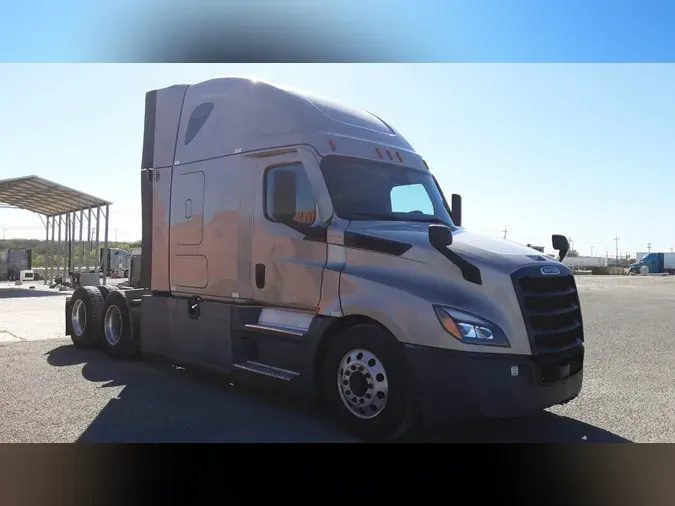 2022 Freightliner Cascadia 126b026cd539a0619c1df0d222175cc3b17
