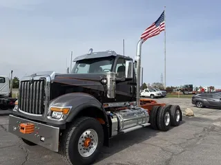 2027 International HX520