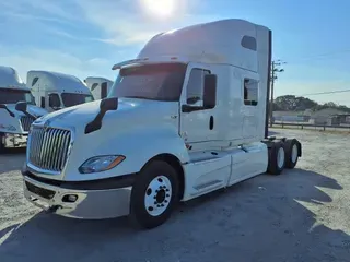 2019 NAVISTAR INTERNATIONAL LT625 SLPR CAB