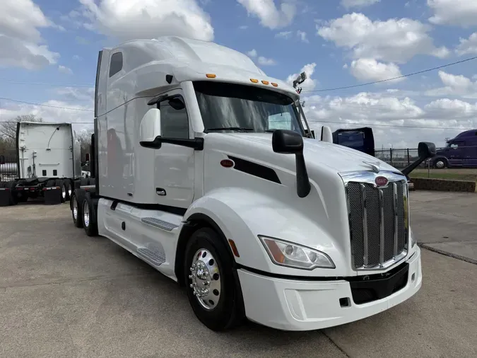 2024 Peterbilt 579