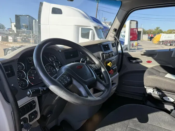 2021 Peterbilt 579b02ba8b265d92ea95f1fa9a57ce82fd5