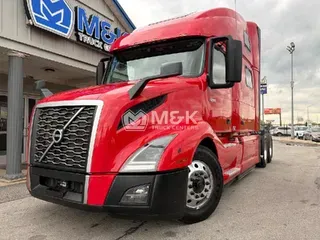 2023 VOLVO VNL64T860