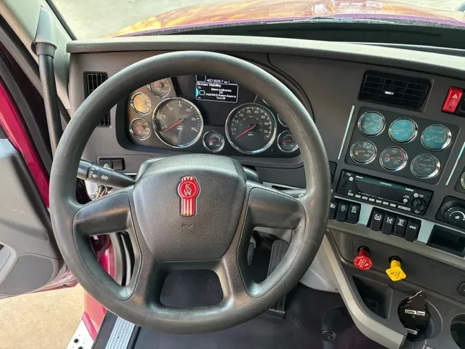 2022 Kenworth T680