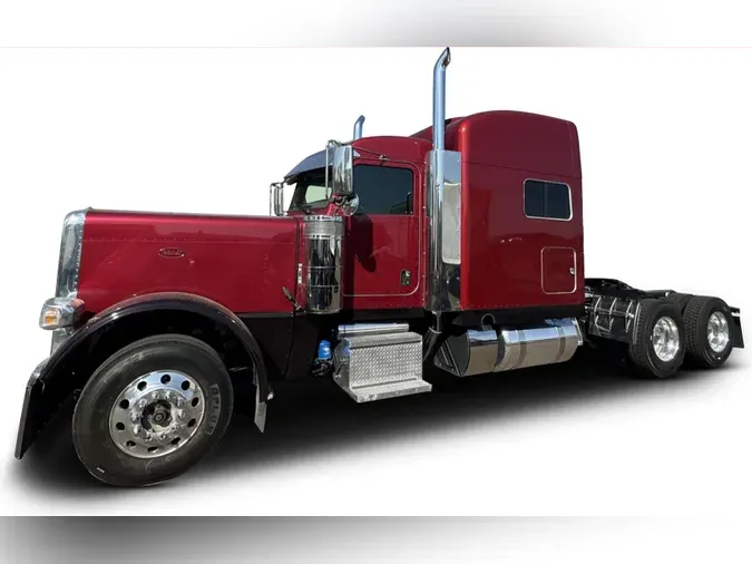 2023 Peterbilt 389b0303f02654200b32d087bb3c5a2f474