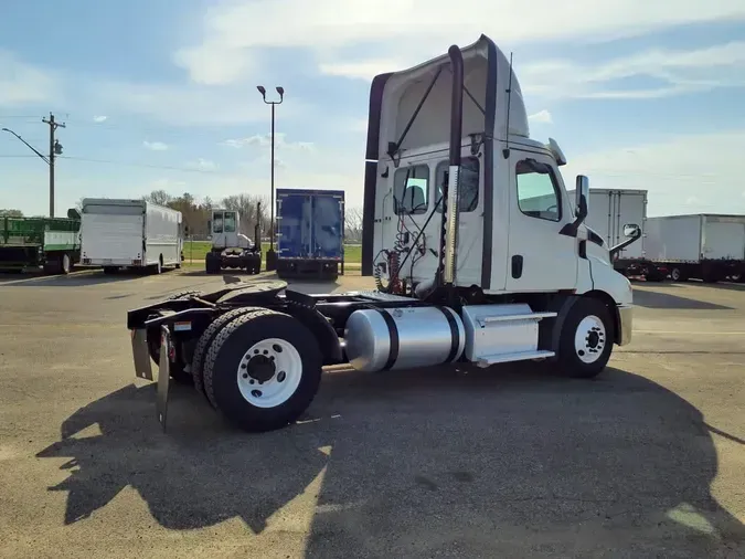 2019 FREIGHTLINER/MERCEDES NEW CASCADIA 116