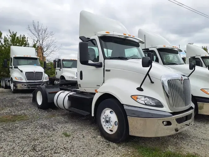 2019 NAVISTAR INTERNATIONAL RH613 DAYCAB S/Ab031fc0650f94fe522a21c979f7b46e5