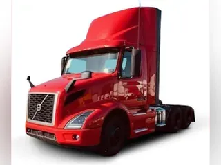 2021 Volvo VNL64T300