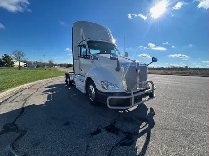 2022 Kenworth T680