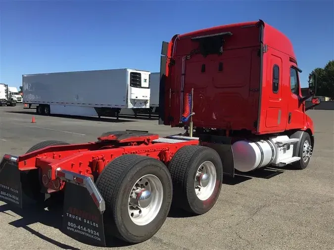 2020 FREIGHTLINER CA116