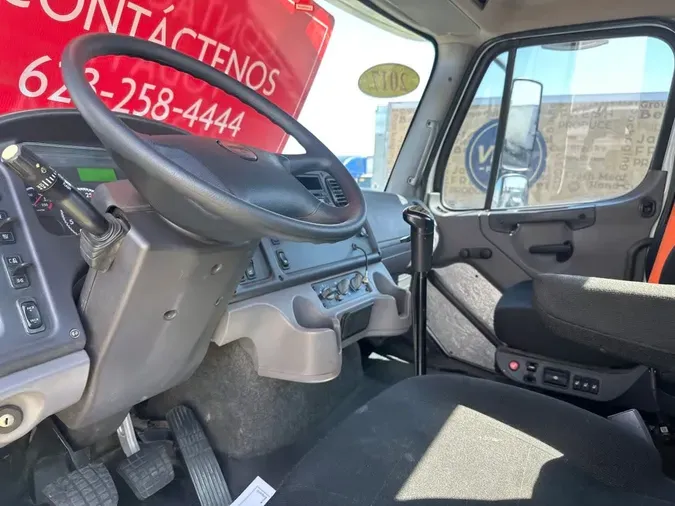 2017 FREIGHTLINER M2 112