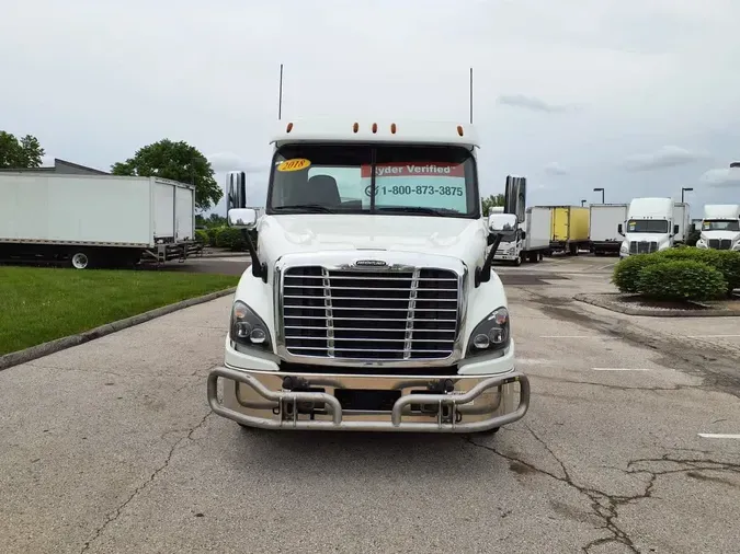 2018 FREIGHTLINER/MERCEDES CASCADIA 113
