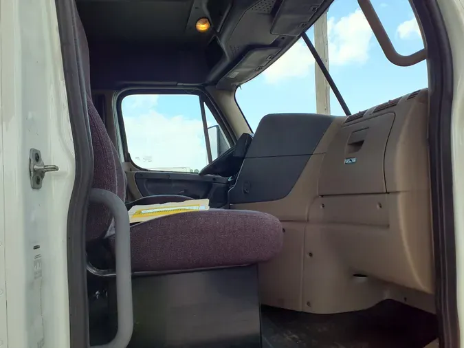 2018 FREIGHTLINER/MERCEDES CASCADIA 113