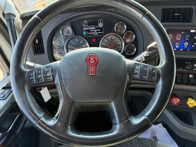 2022 Kenworth T680b03d957dbe50b83125703298a7849ff8