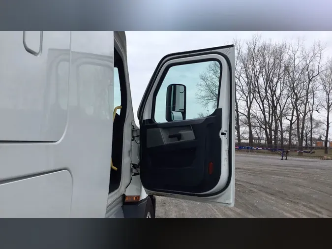 2022 Freightliner Cascadia 126b03f66223f3ef30287c8c2f6fa121cb9