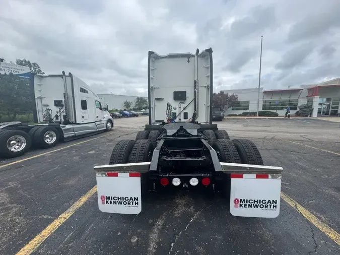 2022 Kenworth T680