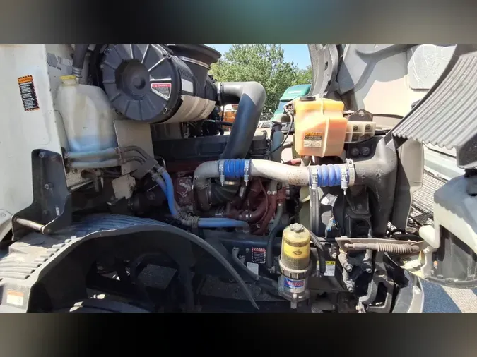 2019 Mack Anthemb04b5e76515800a582e1b2bfc4281b11