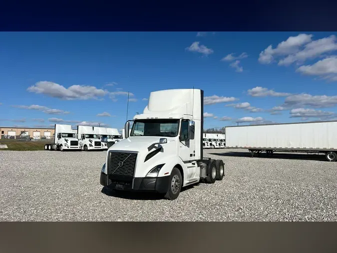 2018 Volvo VNL300