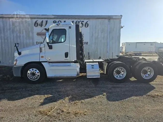 2011 FREIGHTLINER CASCADIA 125b0533d39154e4efff2f20fff723bd6b8