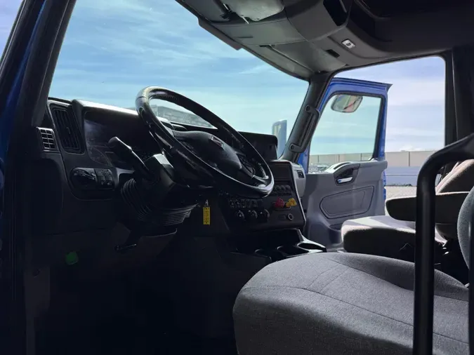 2022 International LT625b0561e4de8cd4cdfb82ff67b313dc11e