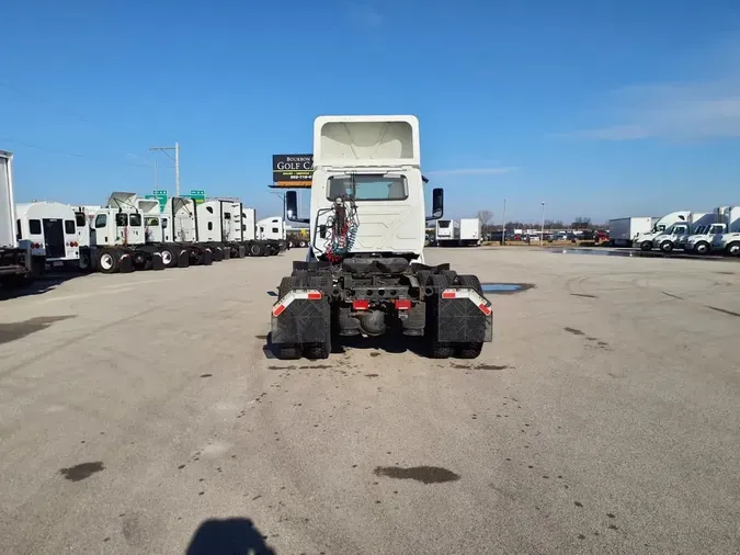 2019 NAVISTAR INTERNATIONAL LT625 DAYCAB T/Ab05622376842858ebc9e3502dcaa911f