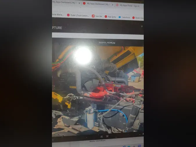 2021 AUTOCAR YARD TRACTOR