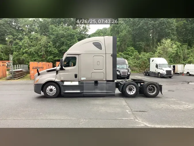 2021 Freightliner Cascadia