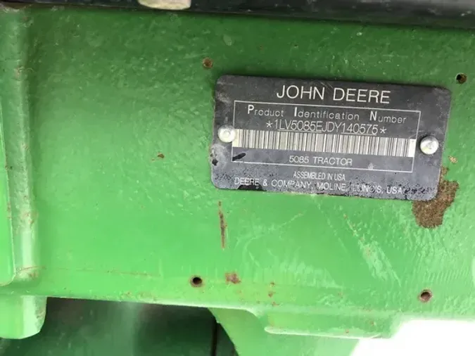 2013 John Deere 5085E