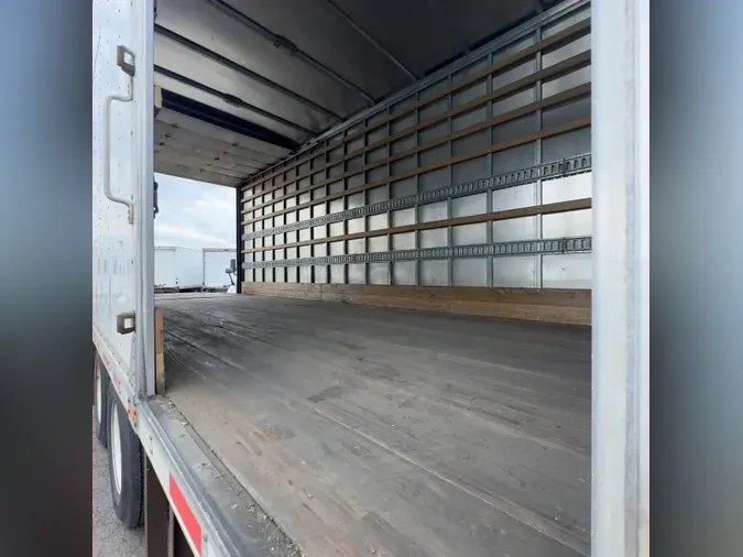 2018 FREIGHTLINER/MERCEDES M2 106