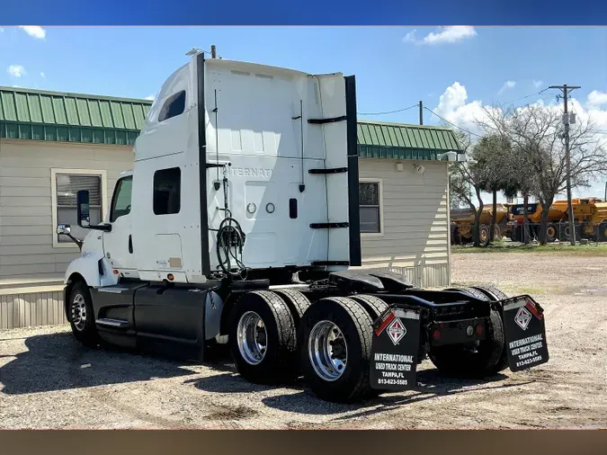 2022 INT LT625 6x4
