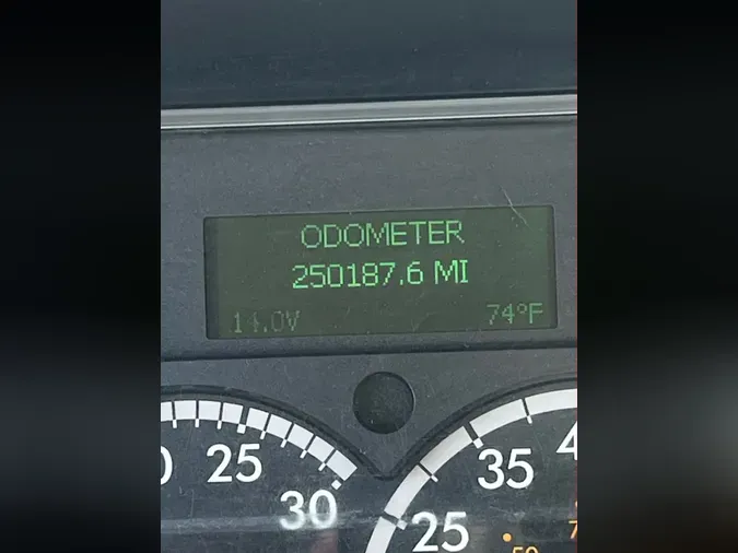 2019 FREIGHTLINER M2 106