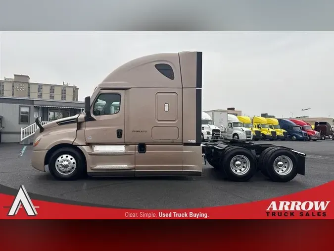 2021 FREIGHTLINER CA126