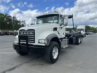 2016 MACK GRANITE GU713