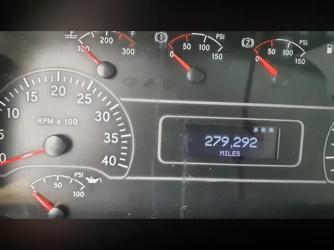 2020 NAVISTAR INTERNATIONAL MV607 (4X2)