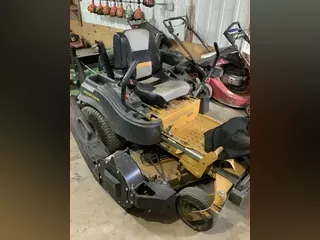 2016 Hustler FasTrak SDX 22
