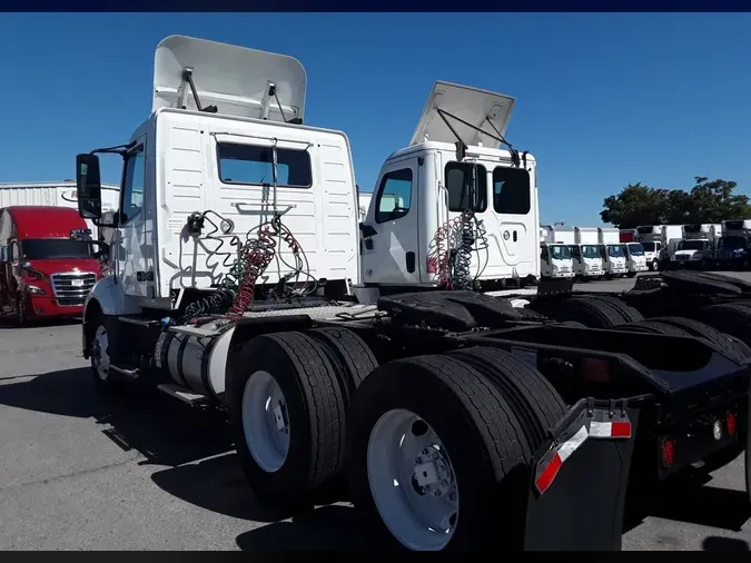 2019 VOLVO VNL64T-300b079ccda720936c2f91cb35205aeb6cc