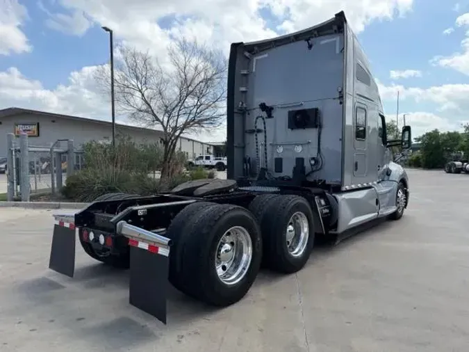 2022 Kenworth T680